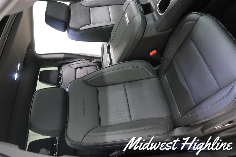 Used 2025 GMC Sierra 2500 Denali w/ Denali Reserve Package AWD/4WD image 41