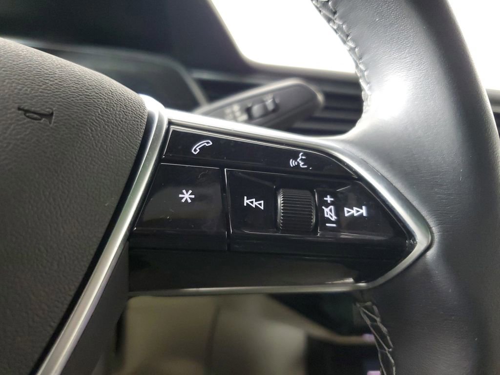 Used 2024 Audi Q8 e-tron Premium Plus w/ Premium Plus Package AWD/4WD image 25