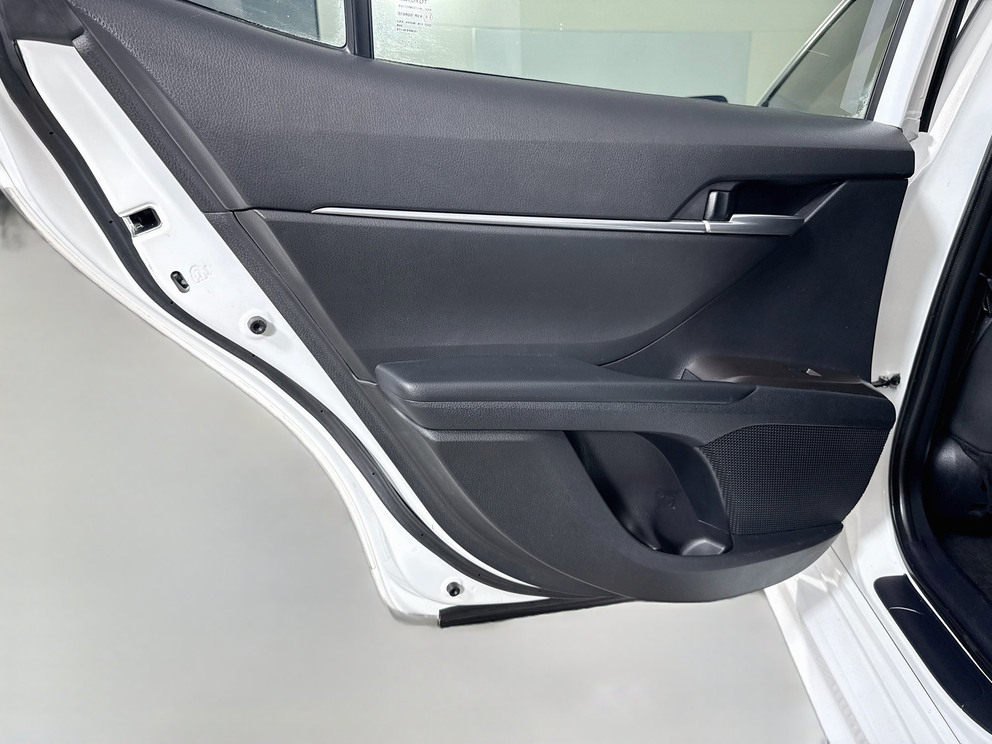 Used 2023 Toyota Camry SE FWD image 26