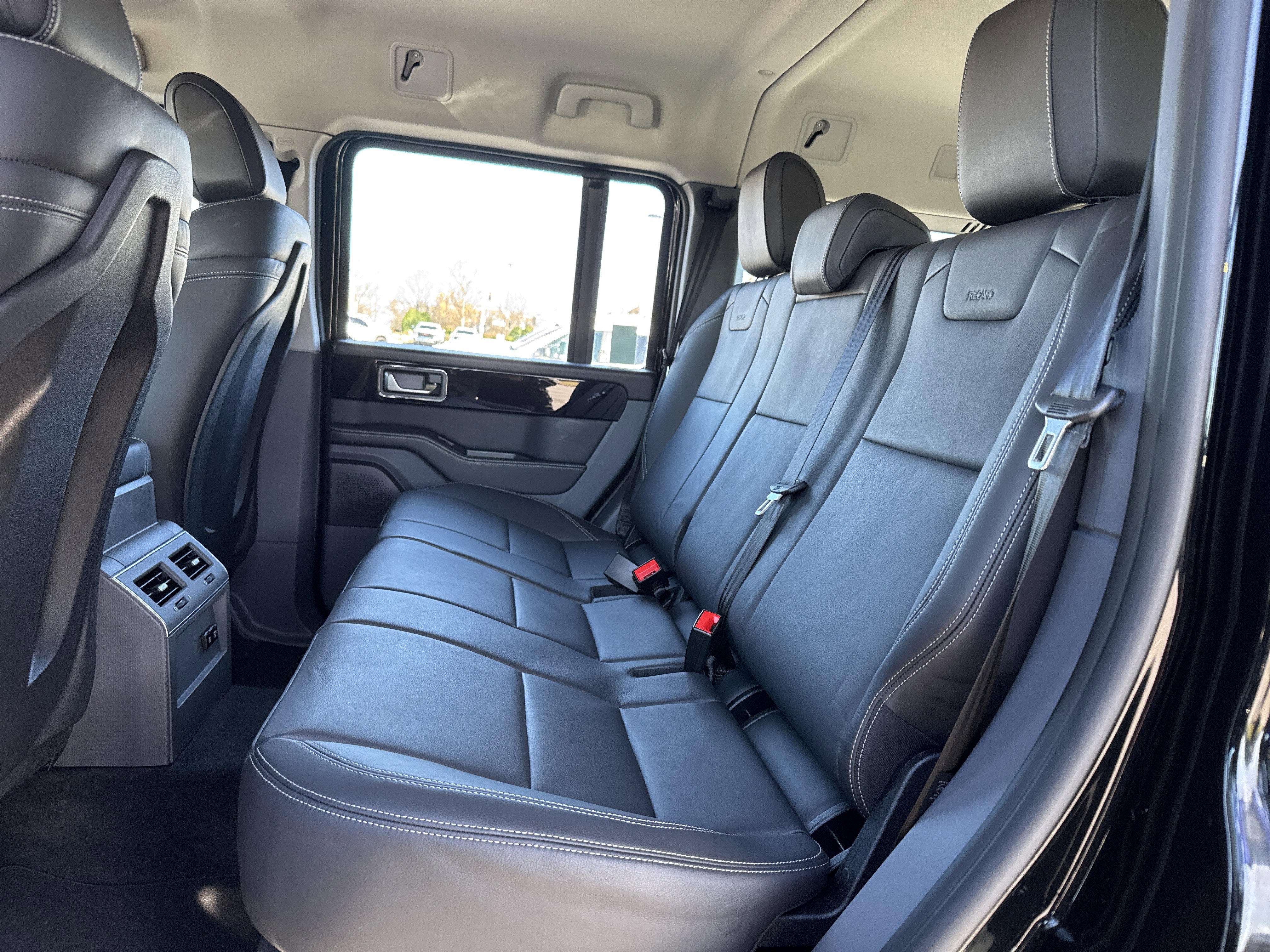 Used 2024 INEOS Grenadier Fieldmaster Edition image 27