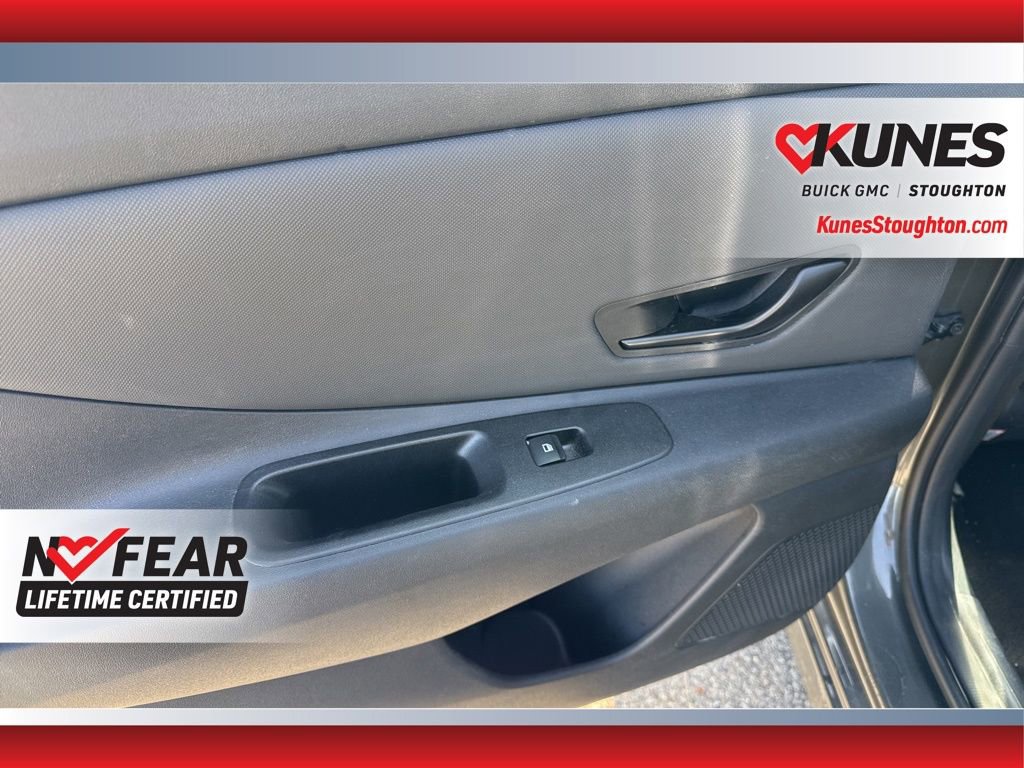 Used 2025 Hyundai Elantra Sport image 37