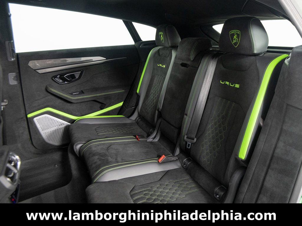 Used 2024 Lamborghini Urus Performante image 41