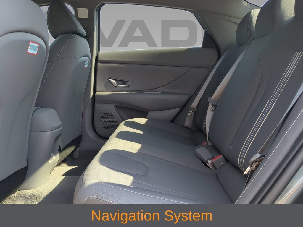 Used 2024 Hyundai Elantra Blue FWD image 4