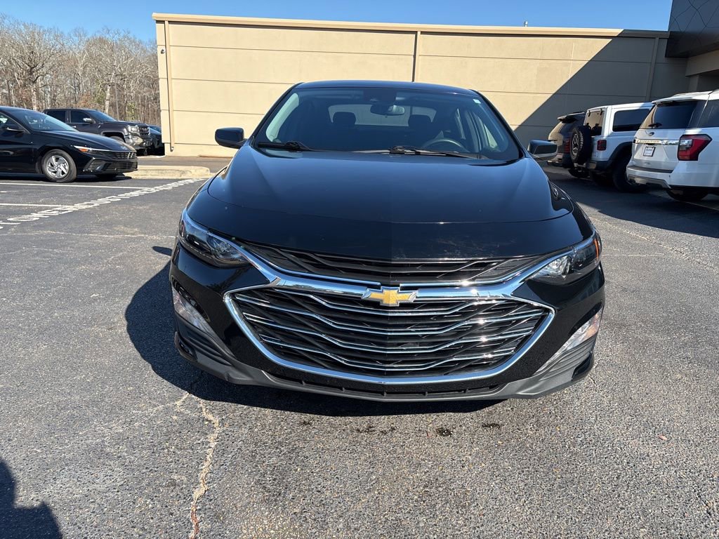 Used 2024 Chevrolet Malibu LT image 2