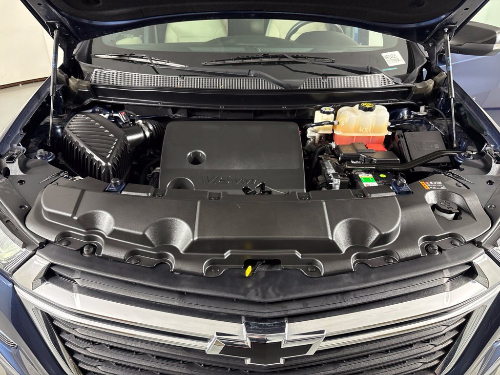 Used 2022 Chevrolet Traverse LS FWD image 50