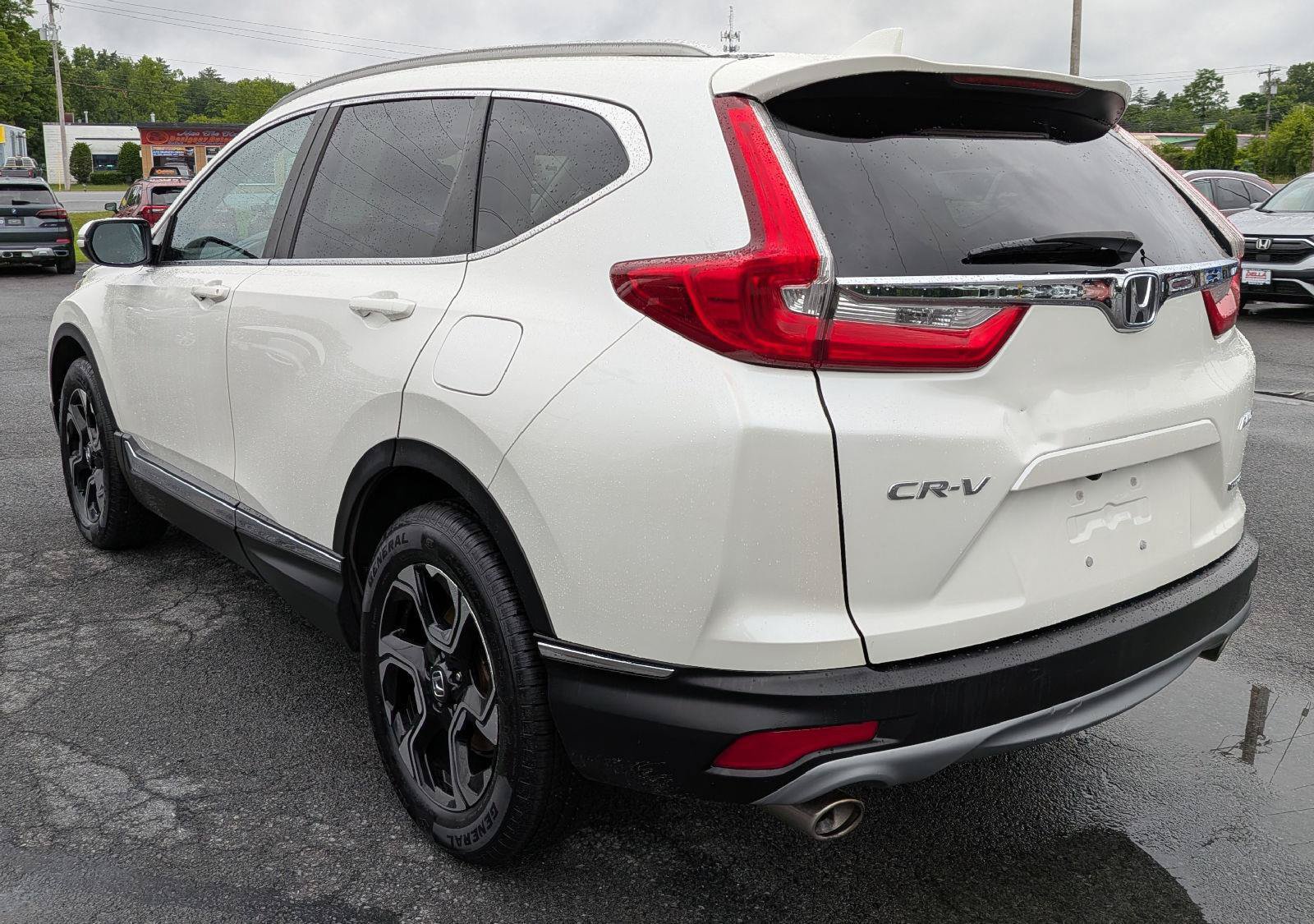 Used 2017 Honda CR-V Touring image 5