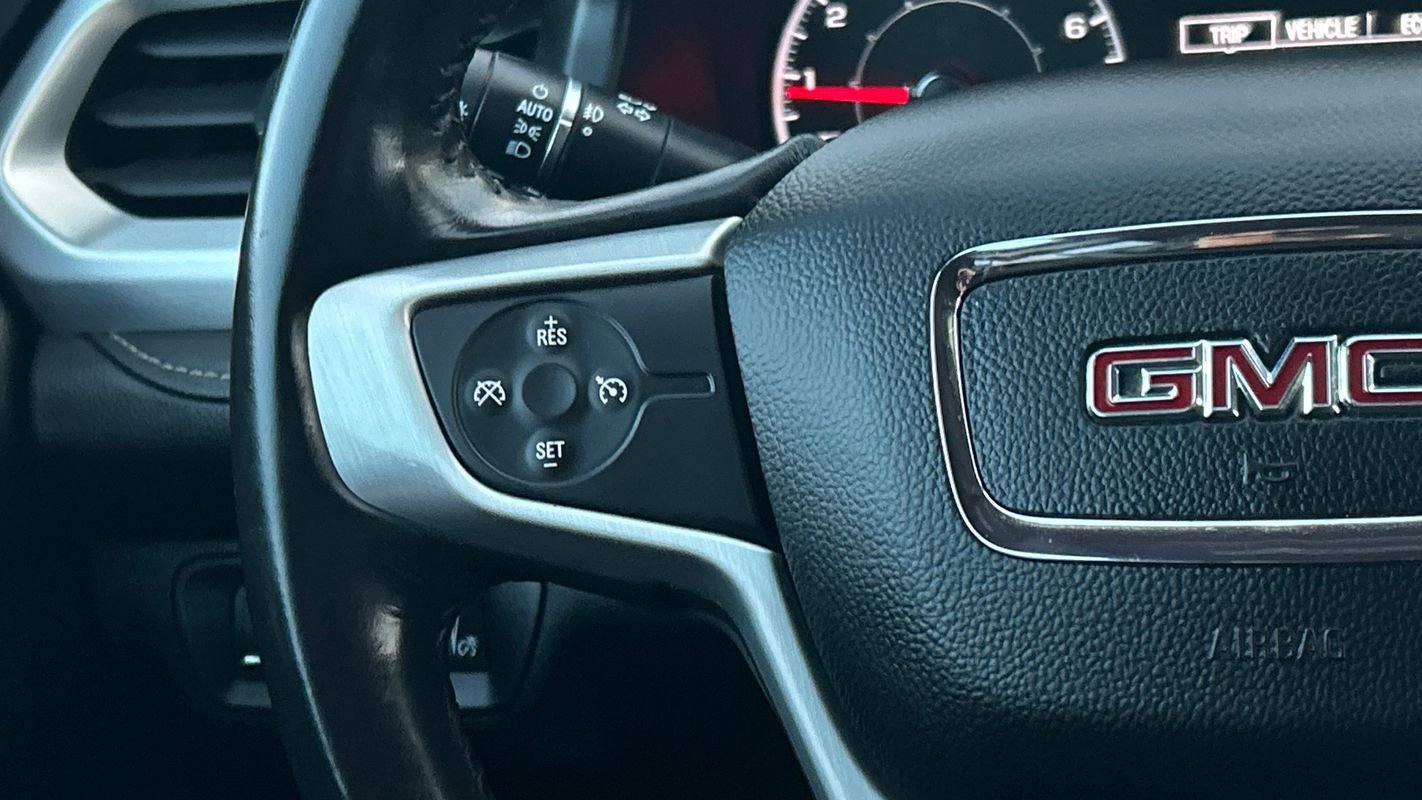 Used 2019 GMC Acadia SLE image 30