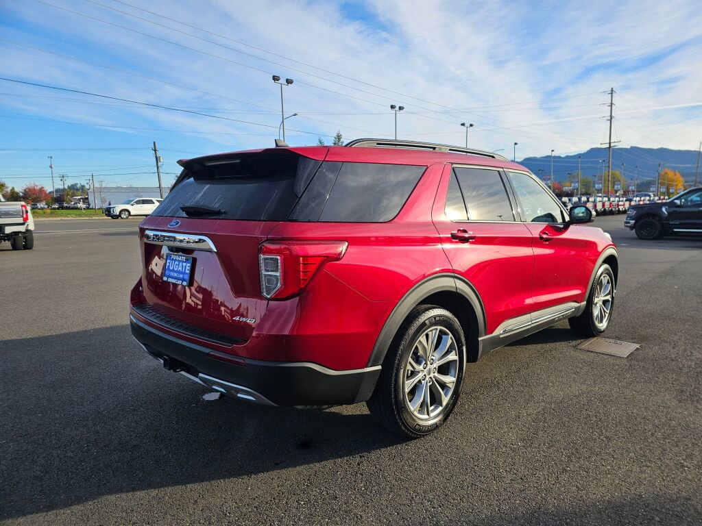 Certified 2023 Ford Explorer XLT w/ Equipment Group 202A image 6