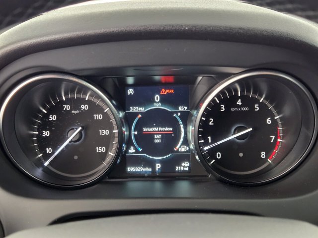 Used 2019 Land Rover Discovery Sport HSE AWD/4WD image 25
