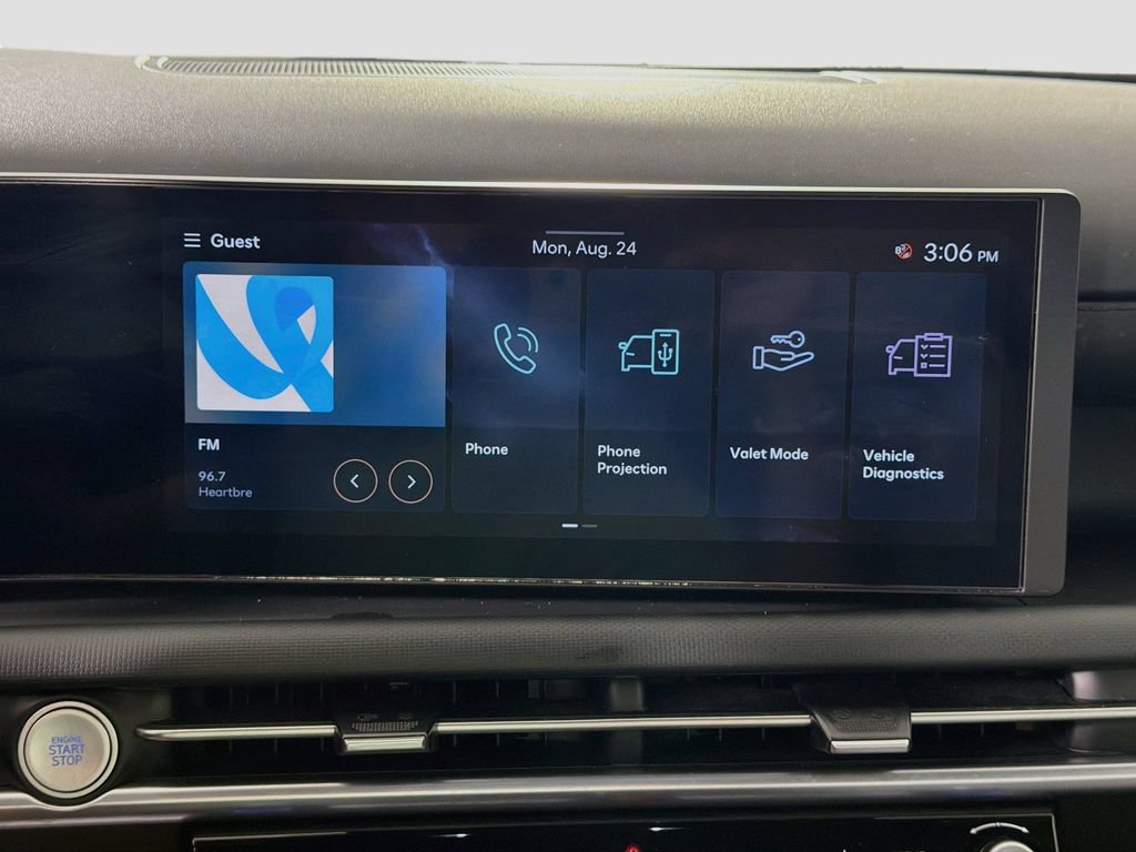 Used 2025 Hyundai Santa Cruz SEL FWD image 15