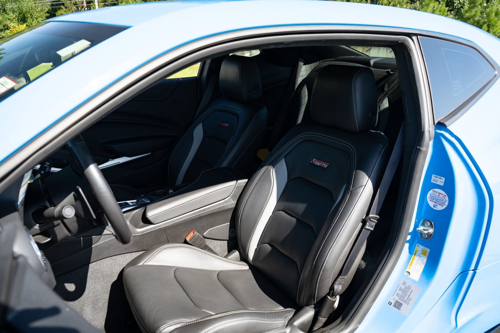 Used 2022 Chevrolet Camaro SS RWD image 30
