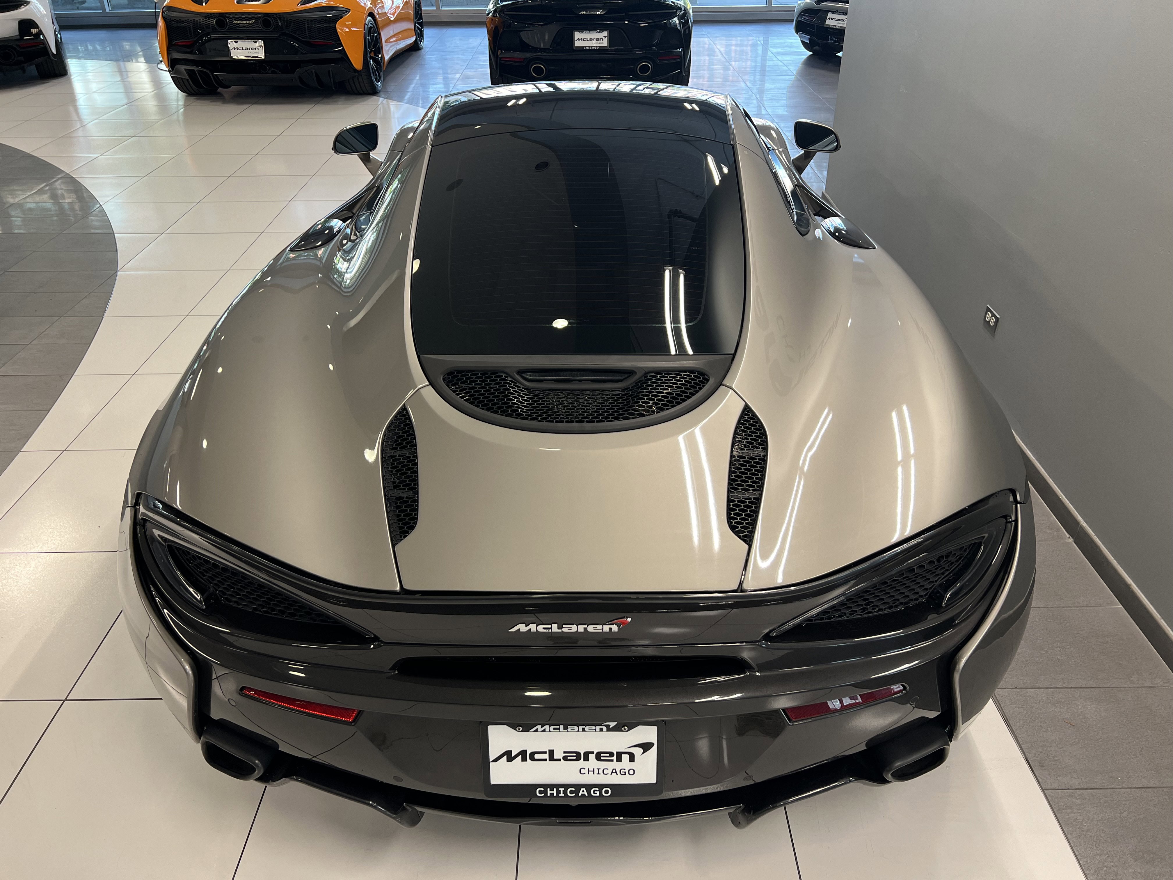 Used 2017 McLaren 570S image 11