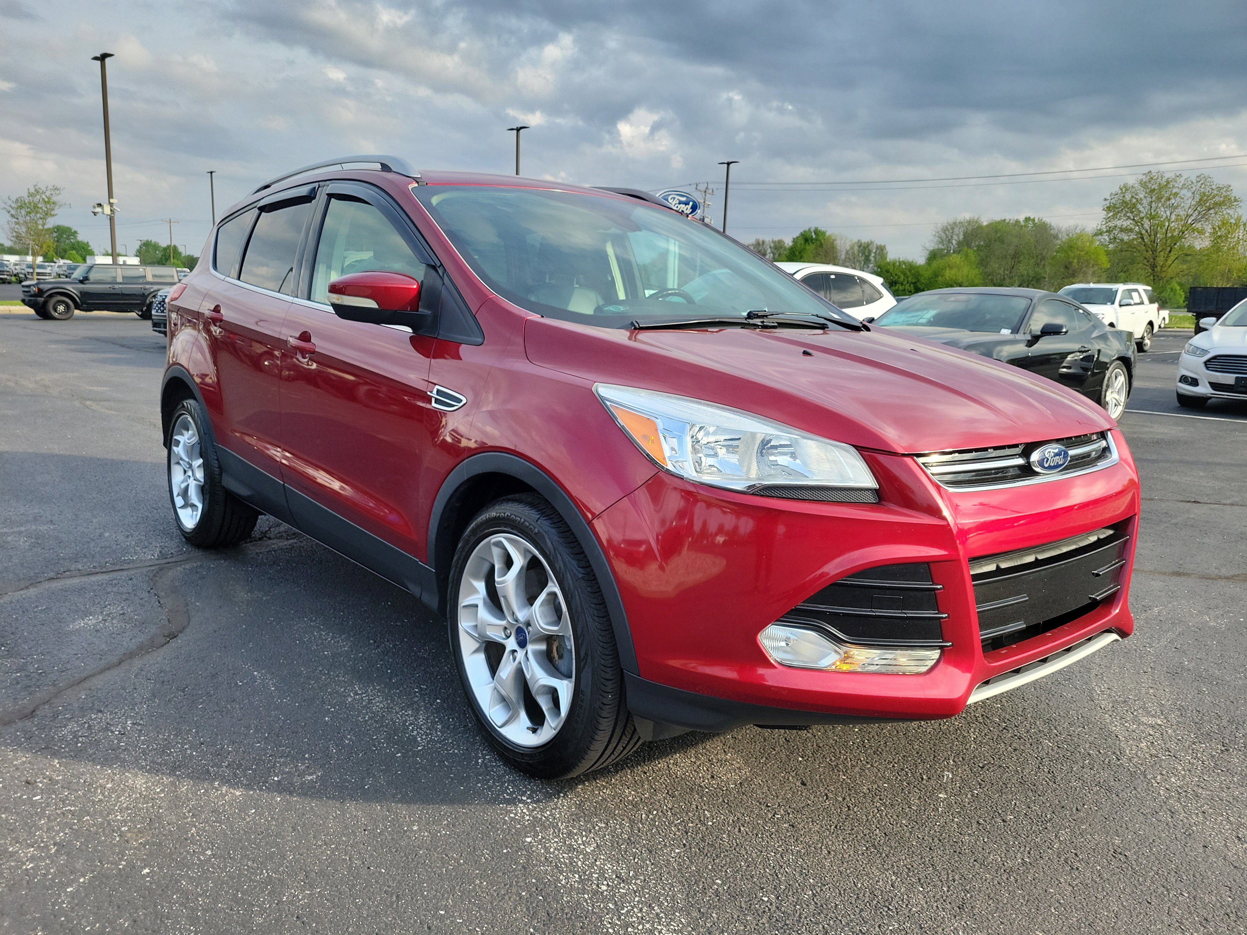 Used 2016 Ford Escape Titanium AWD/4WD image 5