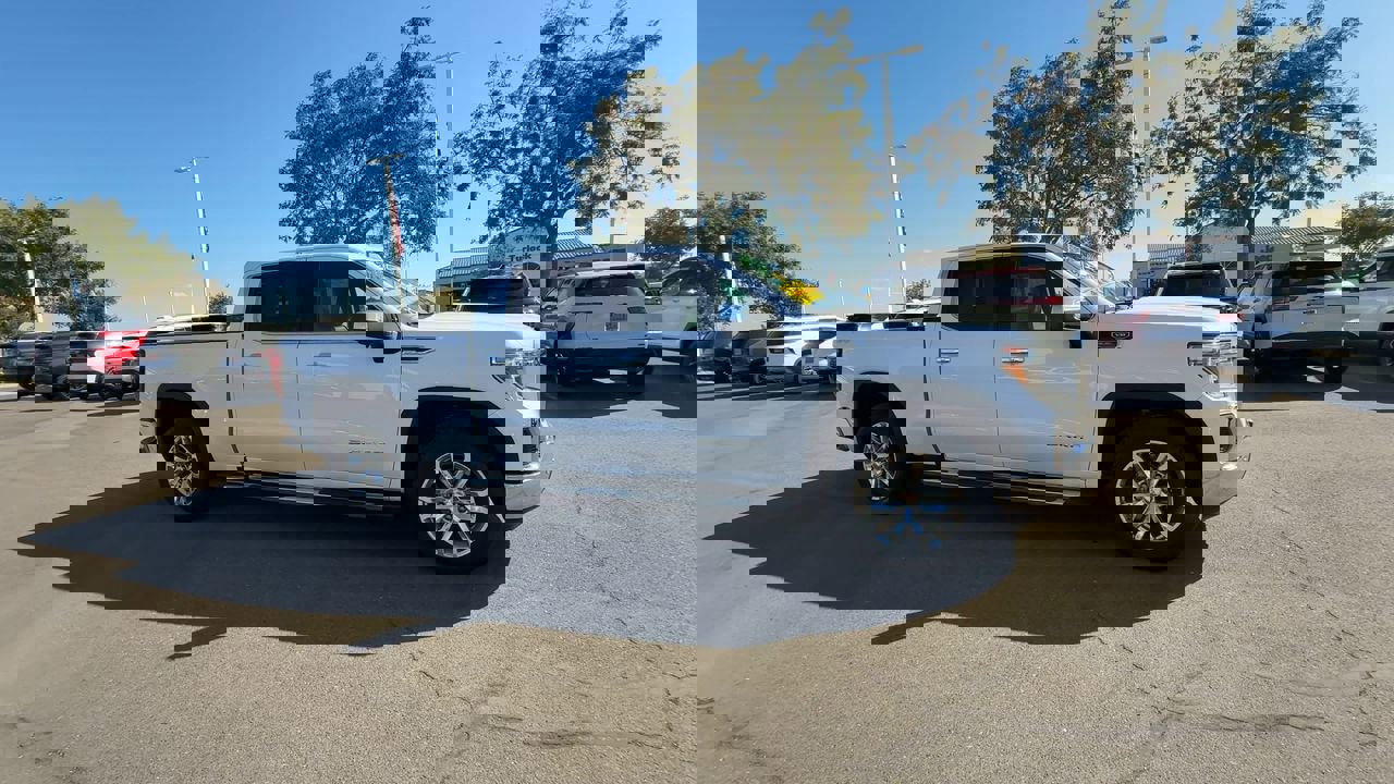 Used 2022 GMC Sierra 1500 SLT w/ SLT Premium Plus Package image 8