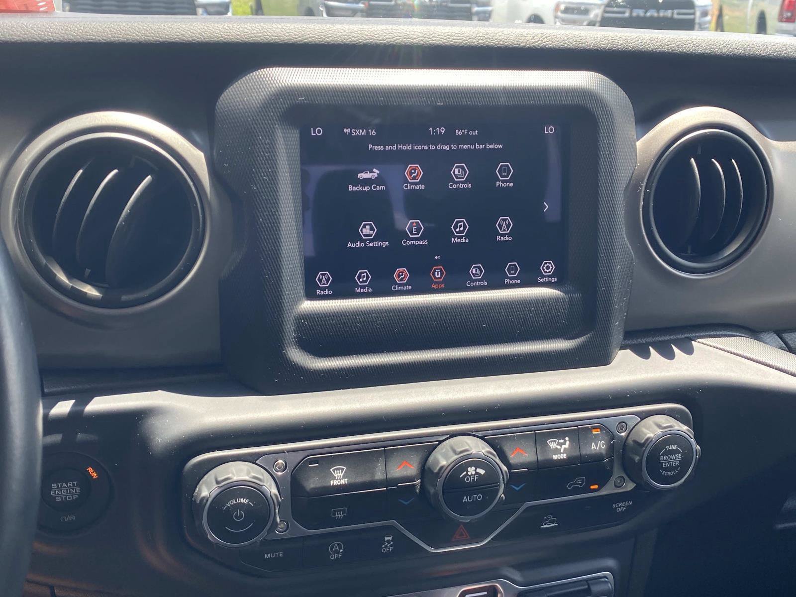 Used 2021 Jeep Gladiator Sport AWD/4WD image 27