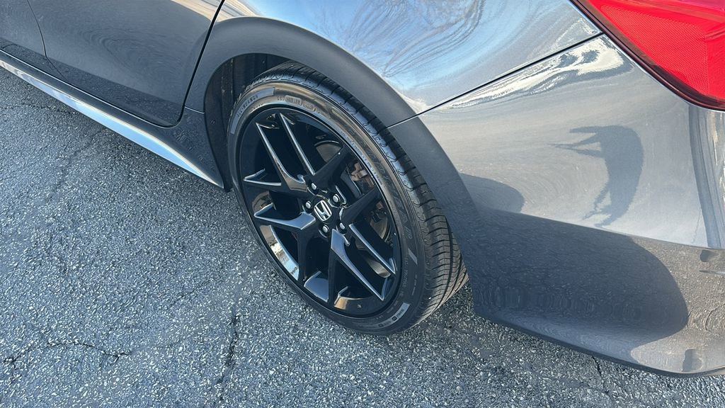 Used 2023 Honda Civic Sport image 9