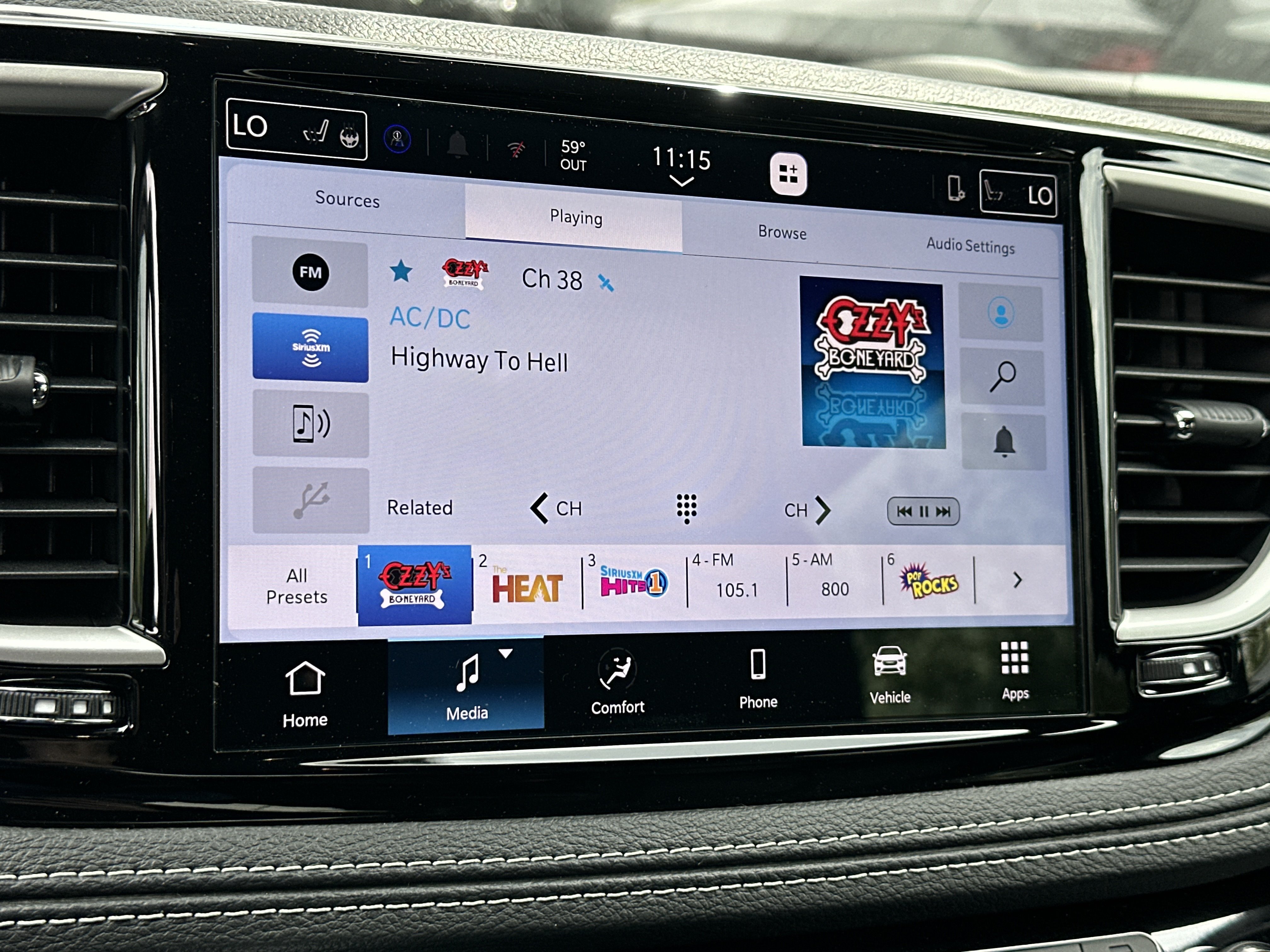 New 2027 Chrysler Pacifica Select AWD/4WD image 6