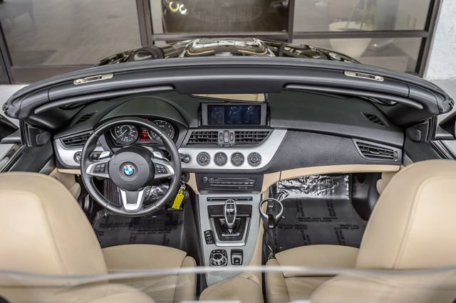 Used 2011 BMW Z4 sDrive35i RWD image 3
