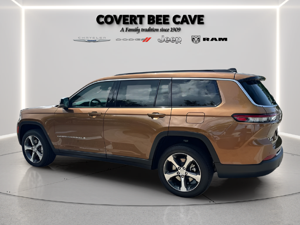 New 2026 Jeep Grand Cherokee L Limited w/ Trailer Tow Package AWD/4WD image 7