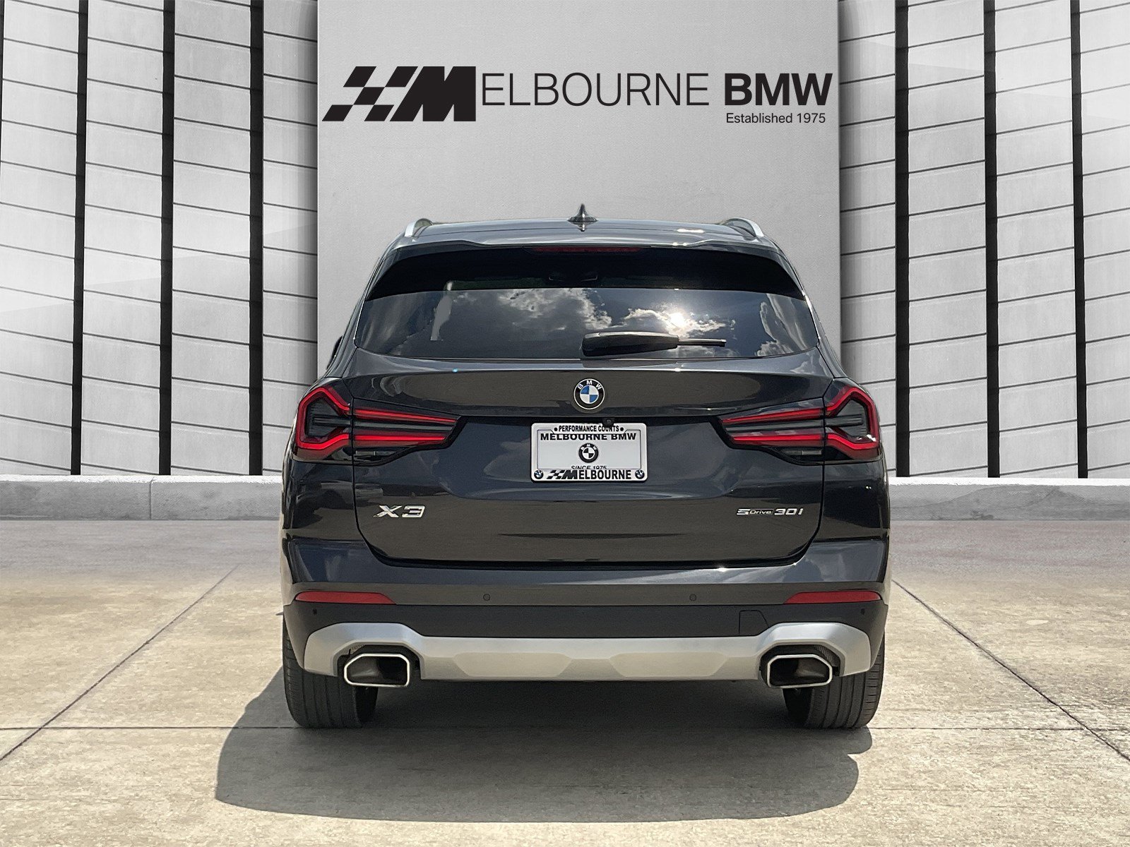 Used 2024 BMW X3 sDrive30i w/ Premium Package RWD image 5