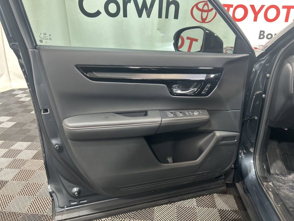 Used 2026 Honda CR-V Sport Touring image 21