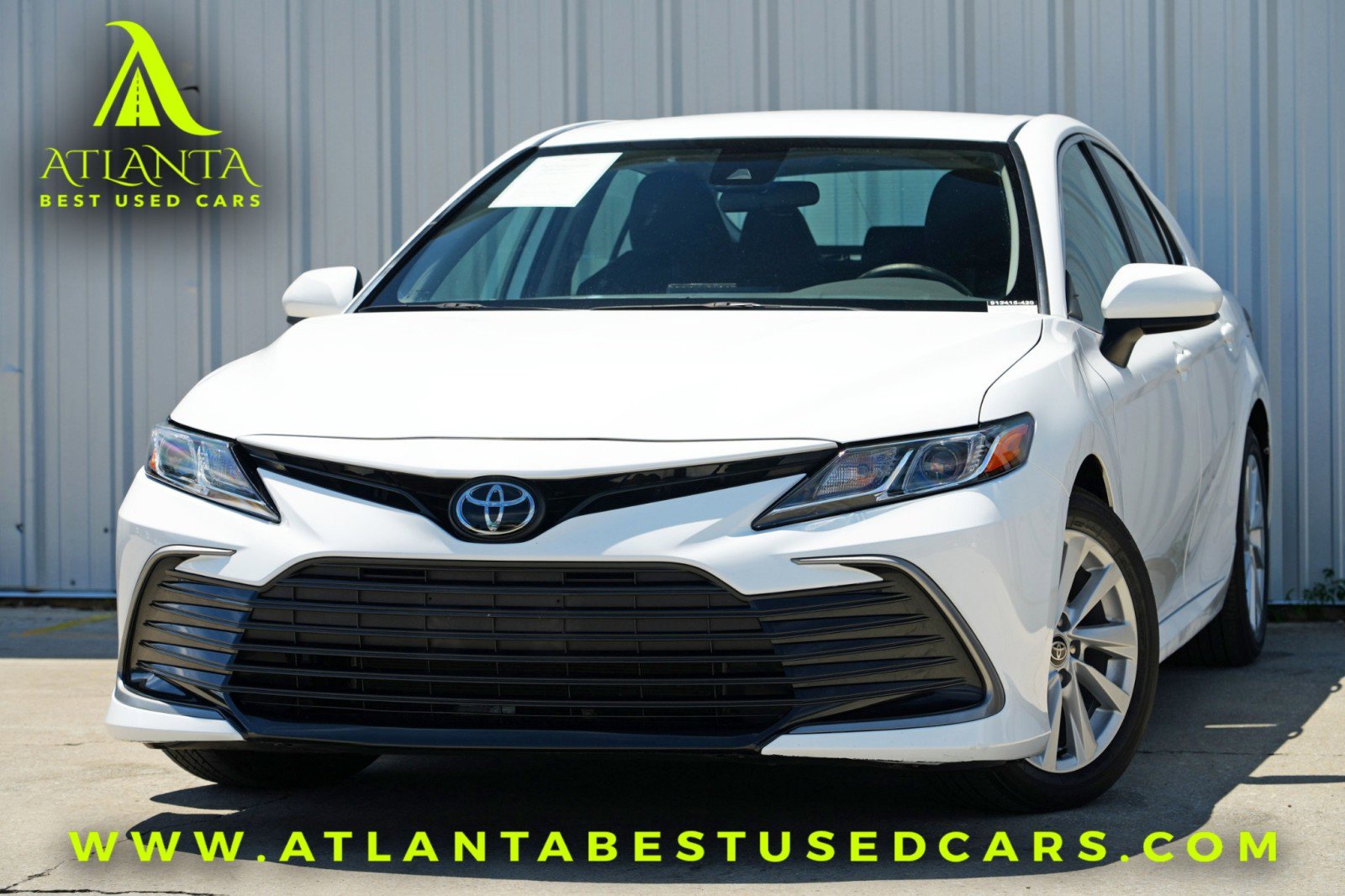 Used 2024 Toyota Camry LE image 1