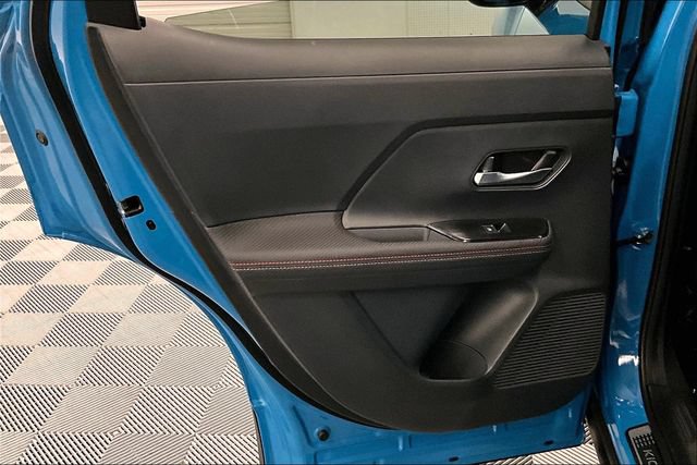 New 2025 Nissan Kicks SR w/ SR Premium Package AWD/4WD image 31