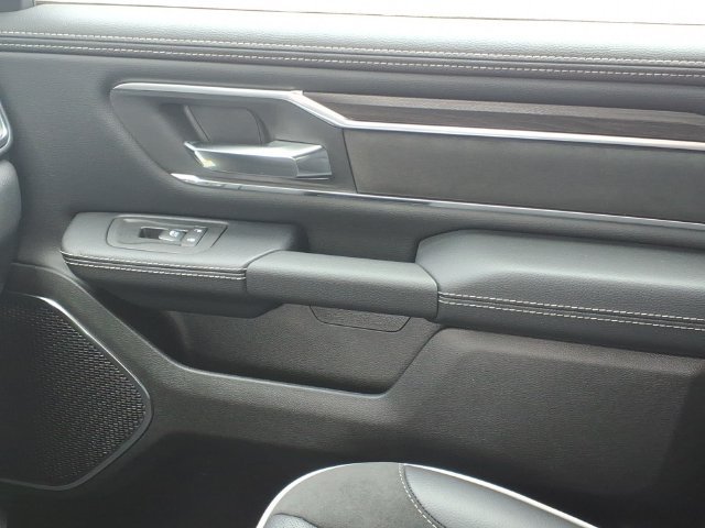 Used 2026 RAM 1500 Laramie AWD/4WD image 21