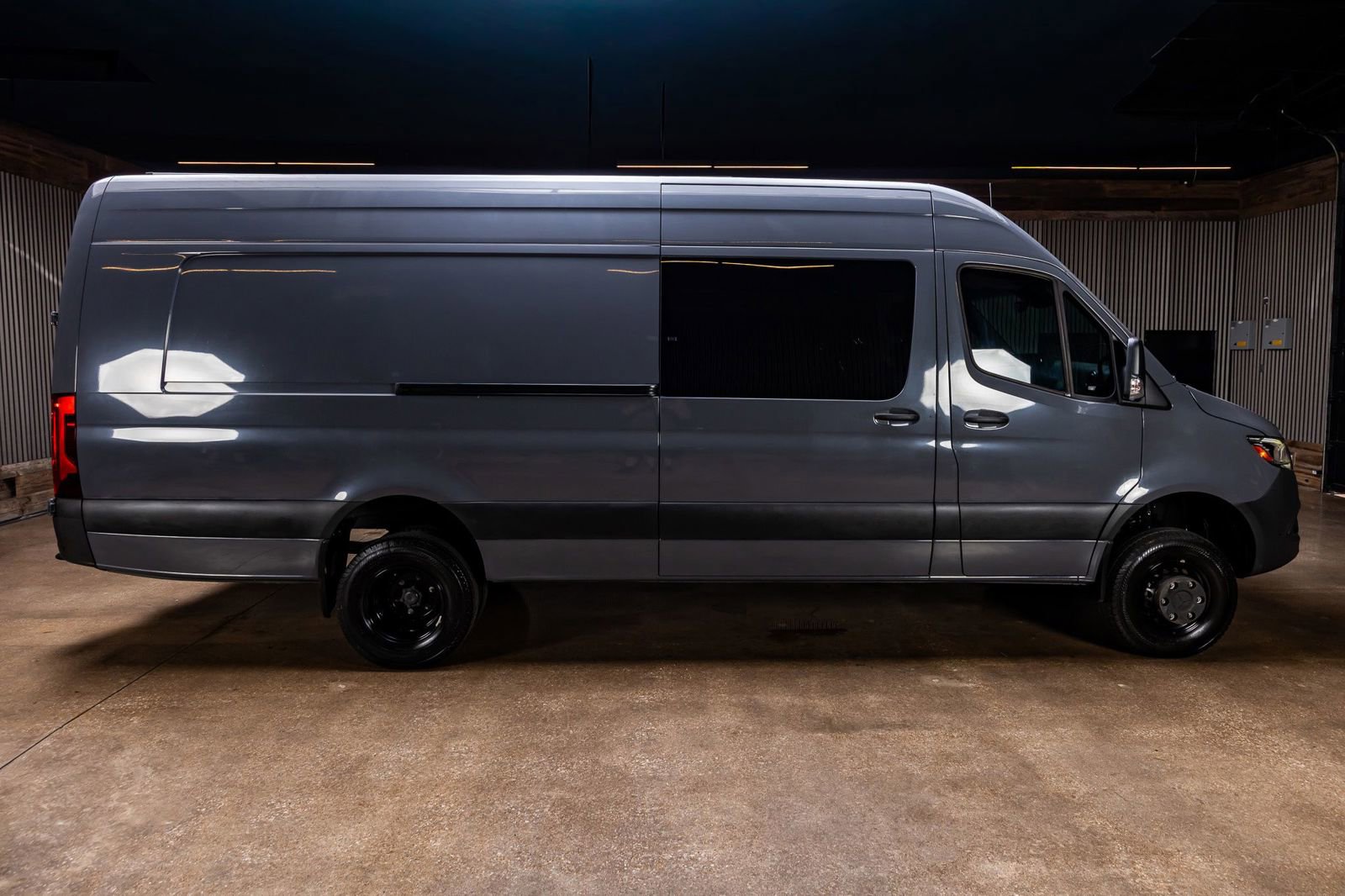 Used 2024 Mercedes-Benz Sprinter 3500 image 10