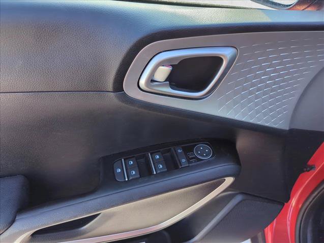 Used 2022 Kia Soul LX w/ Technology Package FWD image 13