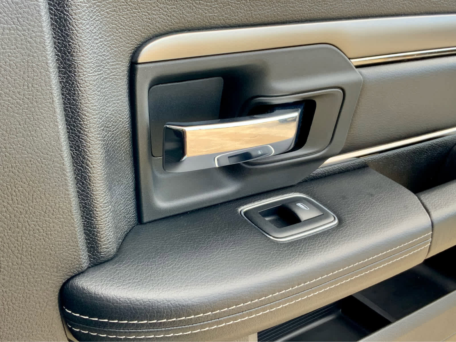 Used 2017 RAM 1500 Sport image 51