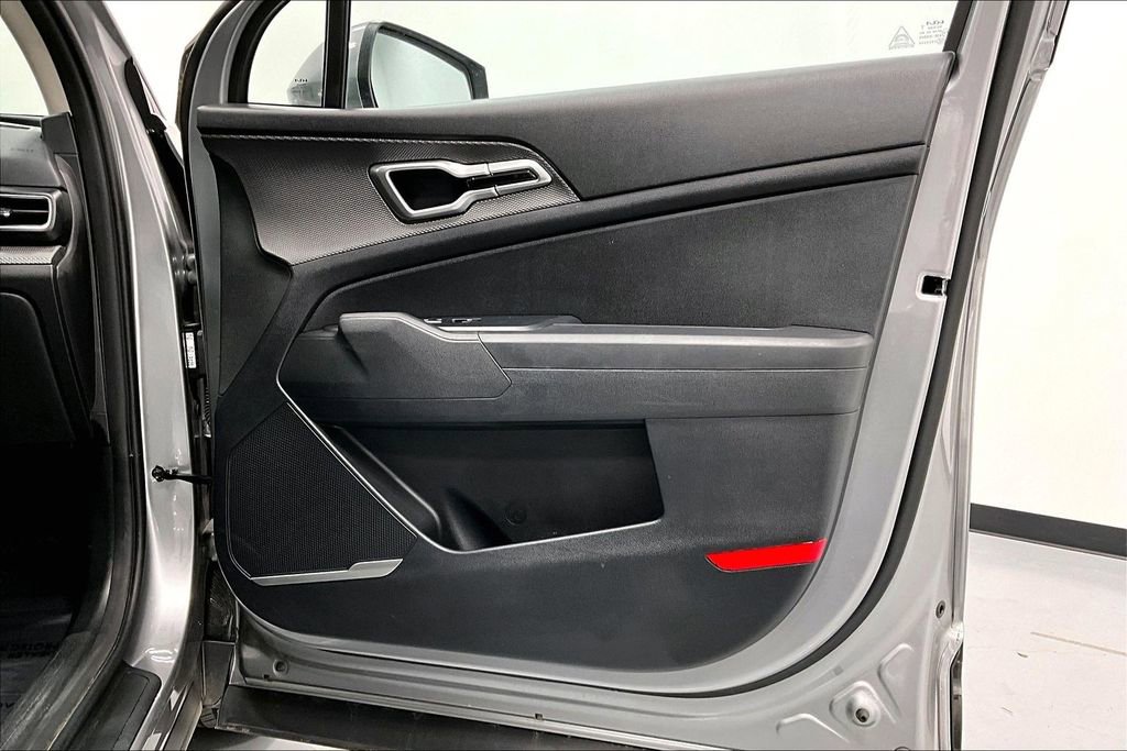 Used 2023 Kia Sportage LX image 22