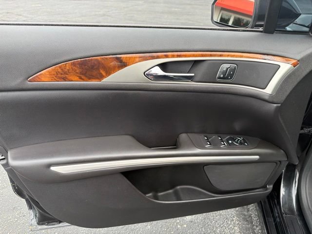 Used 2014 Lincoln MKZ AWD image 9