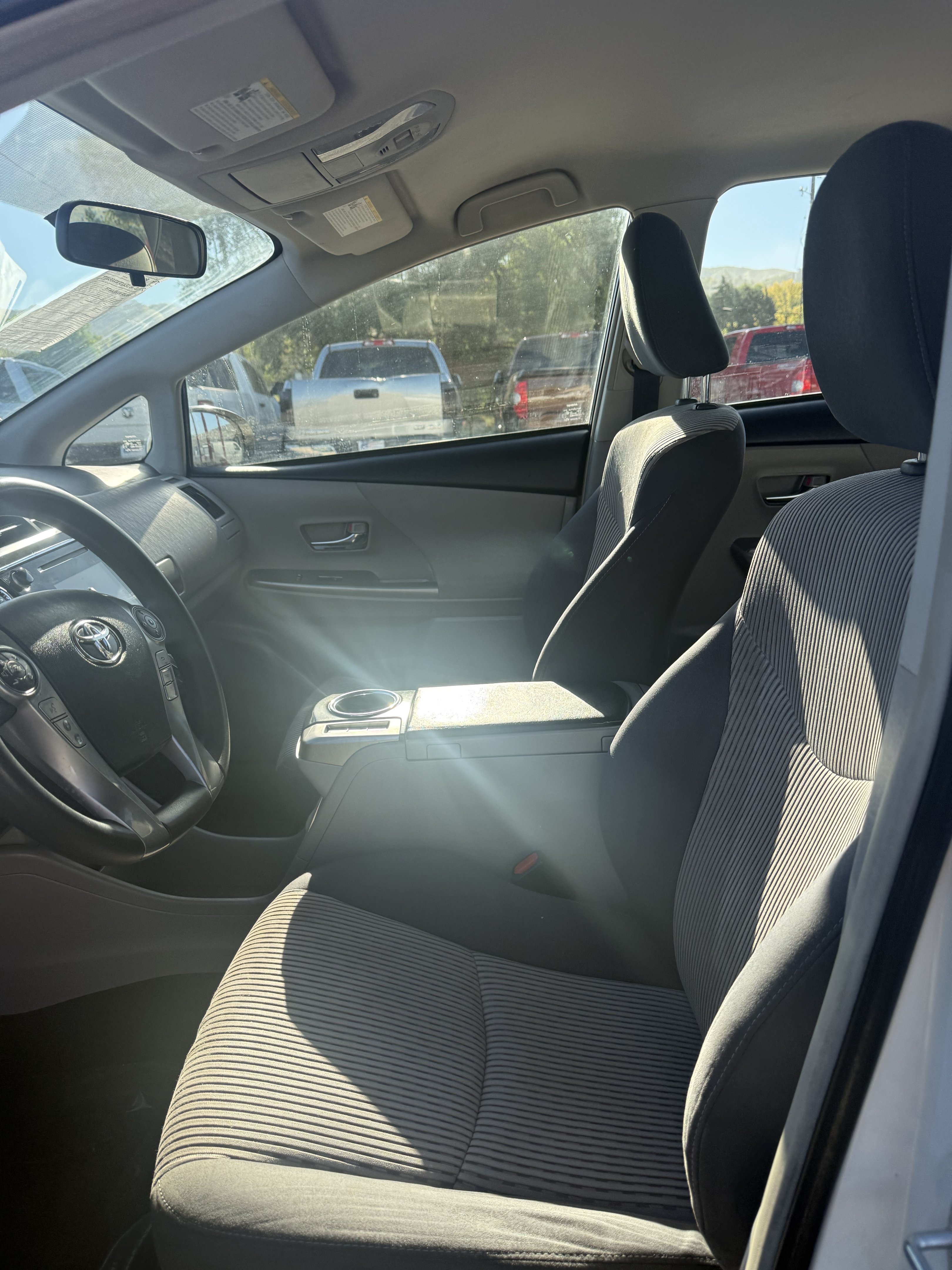 Used 2016 Toyota Prius V Three FWD image 12