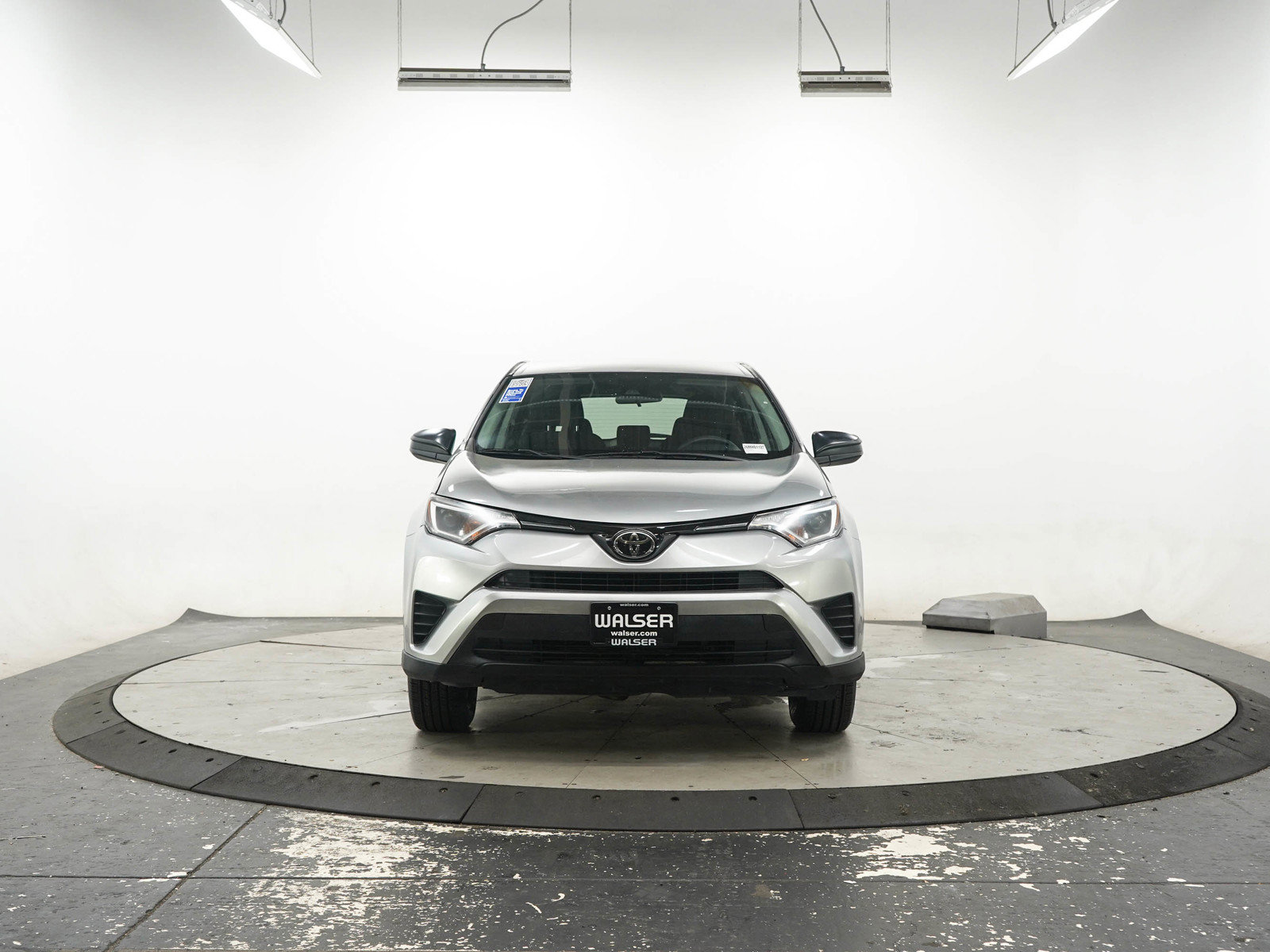 Used 2018 Toyota RAV4 LE w/ All Weather Liner Package AWD/4WD image 8