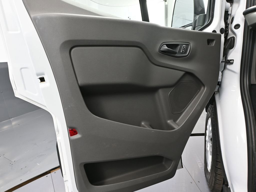 Used 2024 Ford Transit 350 XLT image 18