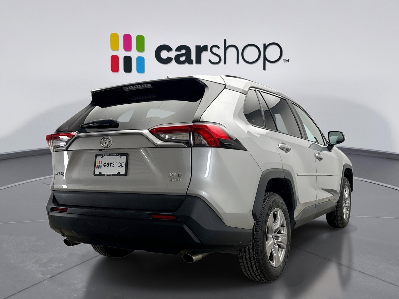 Used 2022 Toyota RAV4 XLE image 5