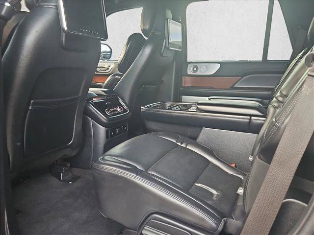 Used 2020 Lincoln Navigator Reserve w/ Luxury Package image 22