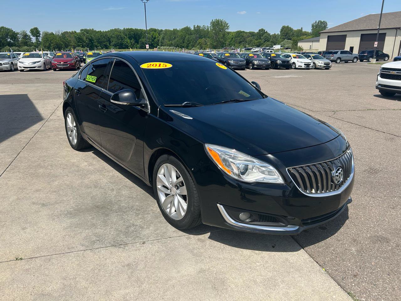 Used 2015 Buick Regal Premium FWD image 3