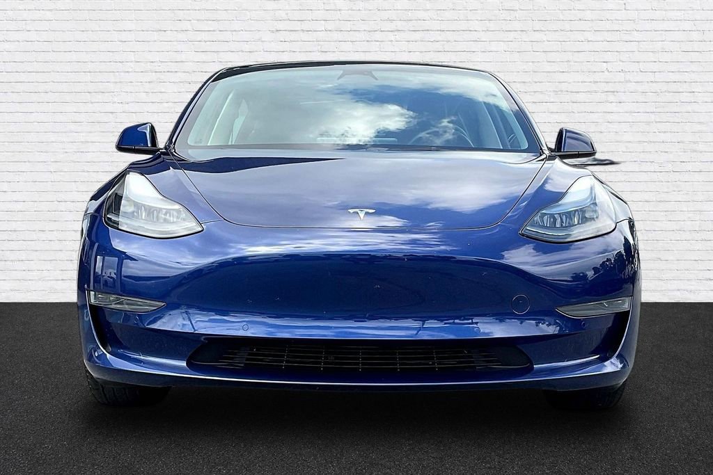 Used 2022 Tesla Model 3 Standard Range RWD image 2