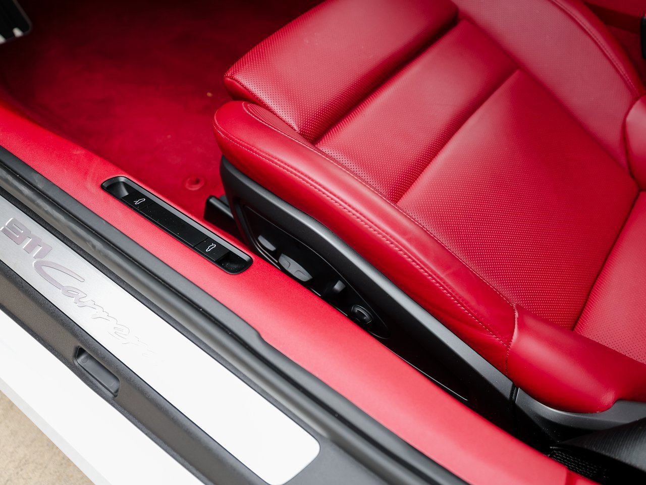 Certified 2022 Porsche 911 Carrera 4S image 14