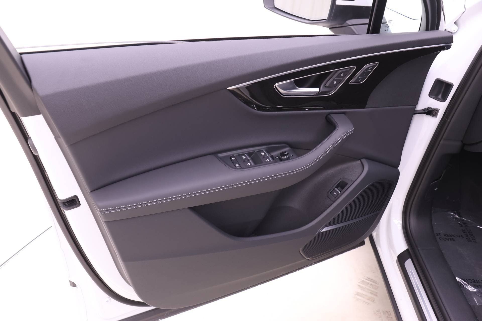New 2026 Audi Q7 3.0T Premium Plus AWD/4WD image 12