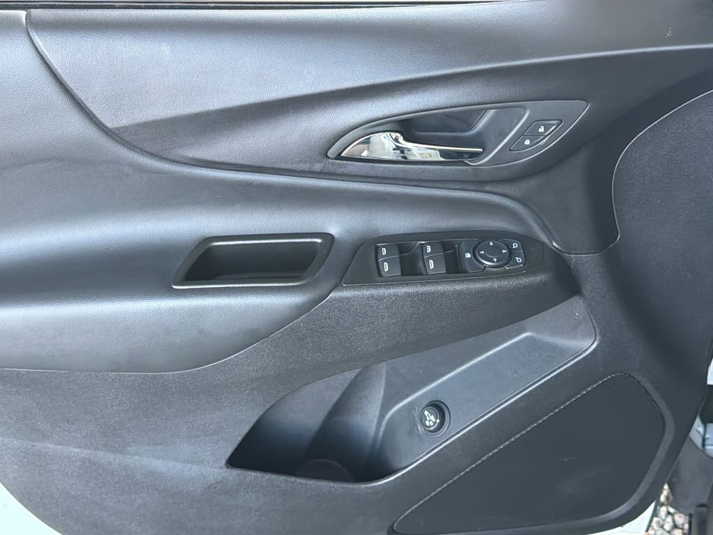 Used 2024 Chevrolet Equinox LT w/ LPO, Floor Liner Package image 3