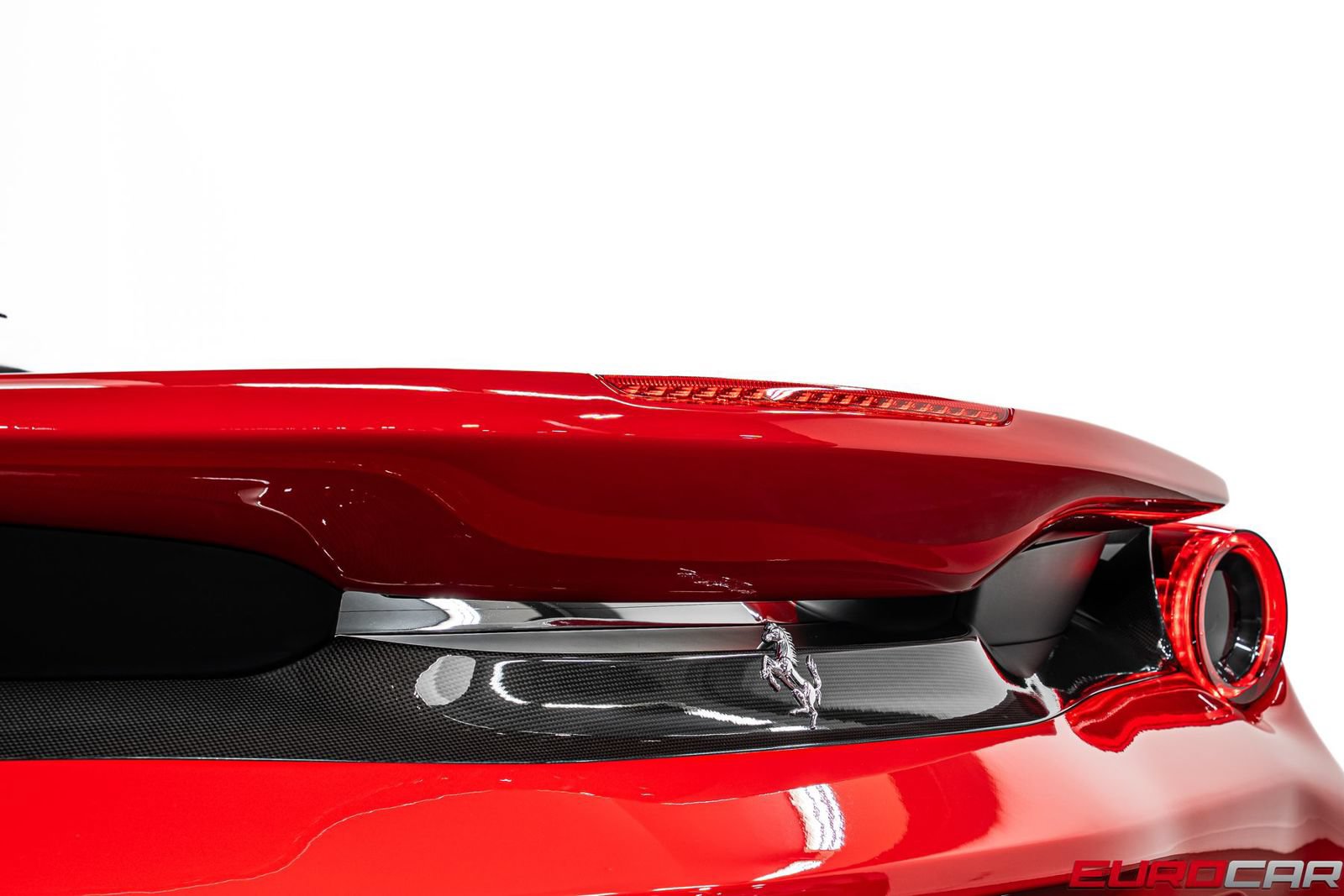 Used 2019 Ferrari 488 Pista Coupe RWD image 26