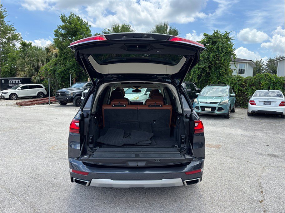 Used 2019 BMW X7 xDrive50i w/ Premium Package AWD/4WD image 56