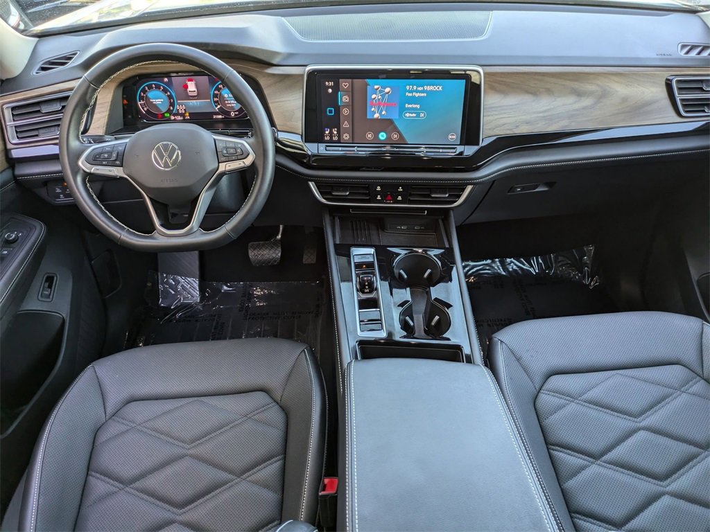 Used 2025 Volkswagen Atlas SE image 23