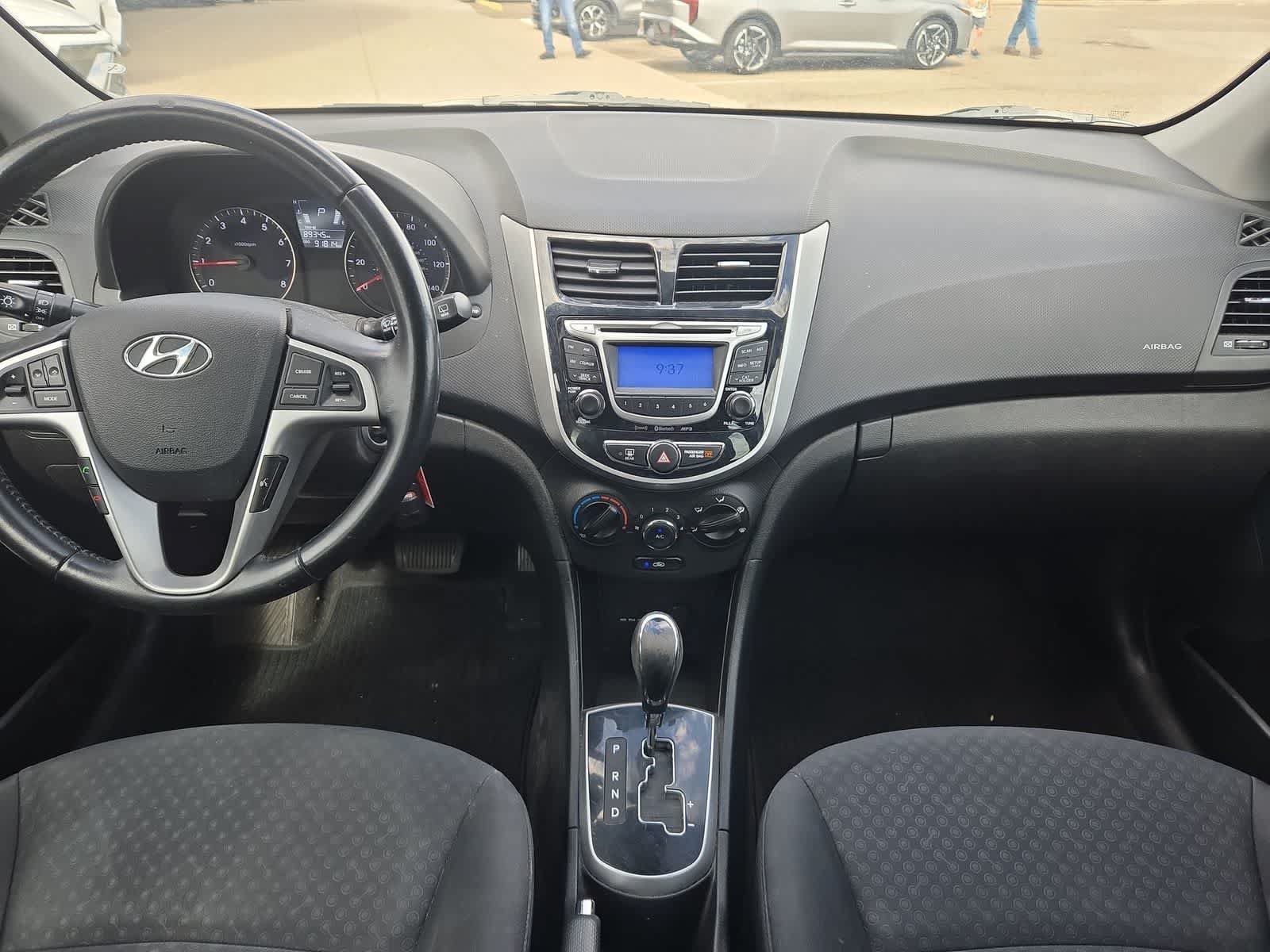 Used 2013 Hyundai Accent SE FWD image 15