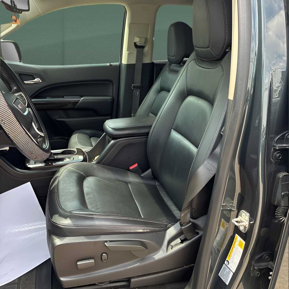 Used 2017 GMC Canyon SLT w/ Trailering Package AWD/4WD image 3