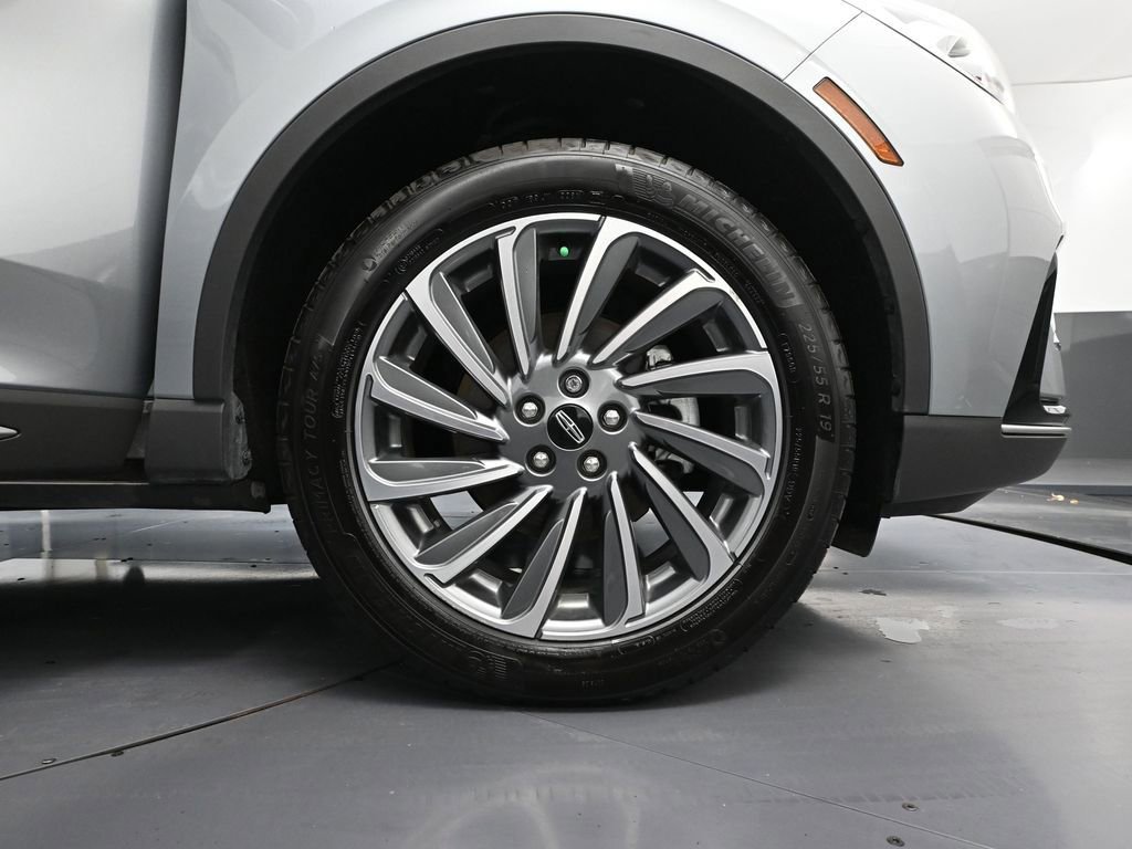 Used 2024 Lincoln Corsair Reserve image 14