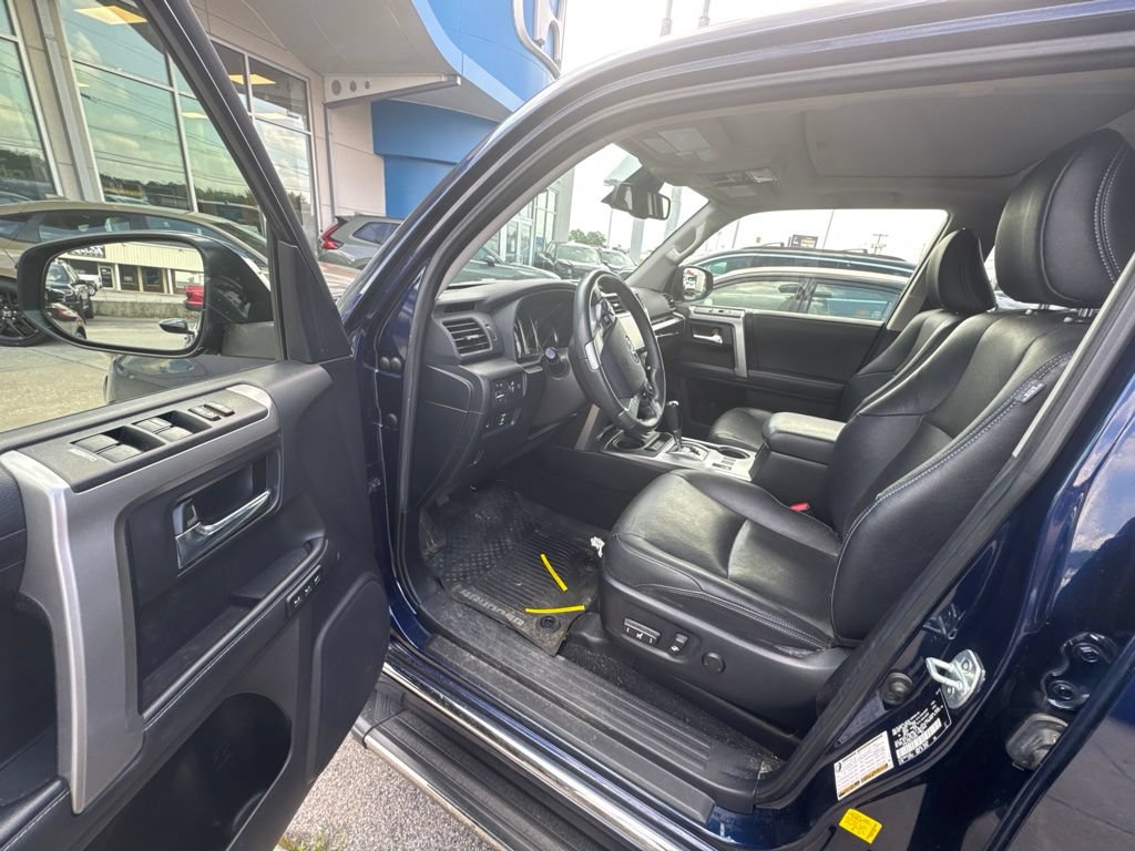 Used 2020 Toyota 4Runner Limited AWD/4WD image 8